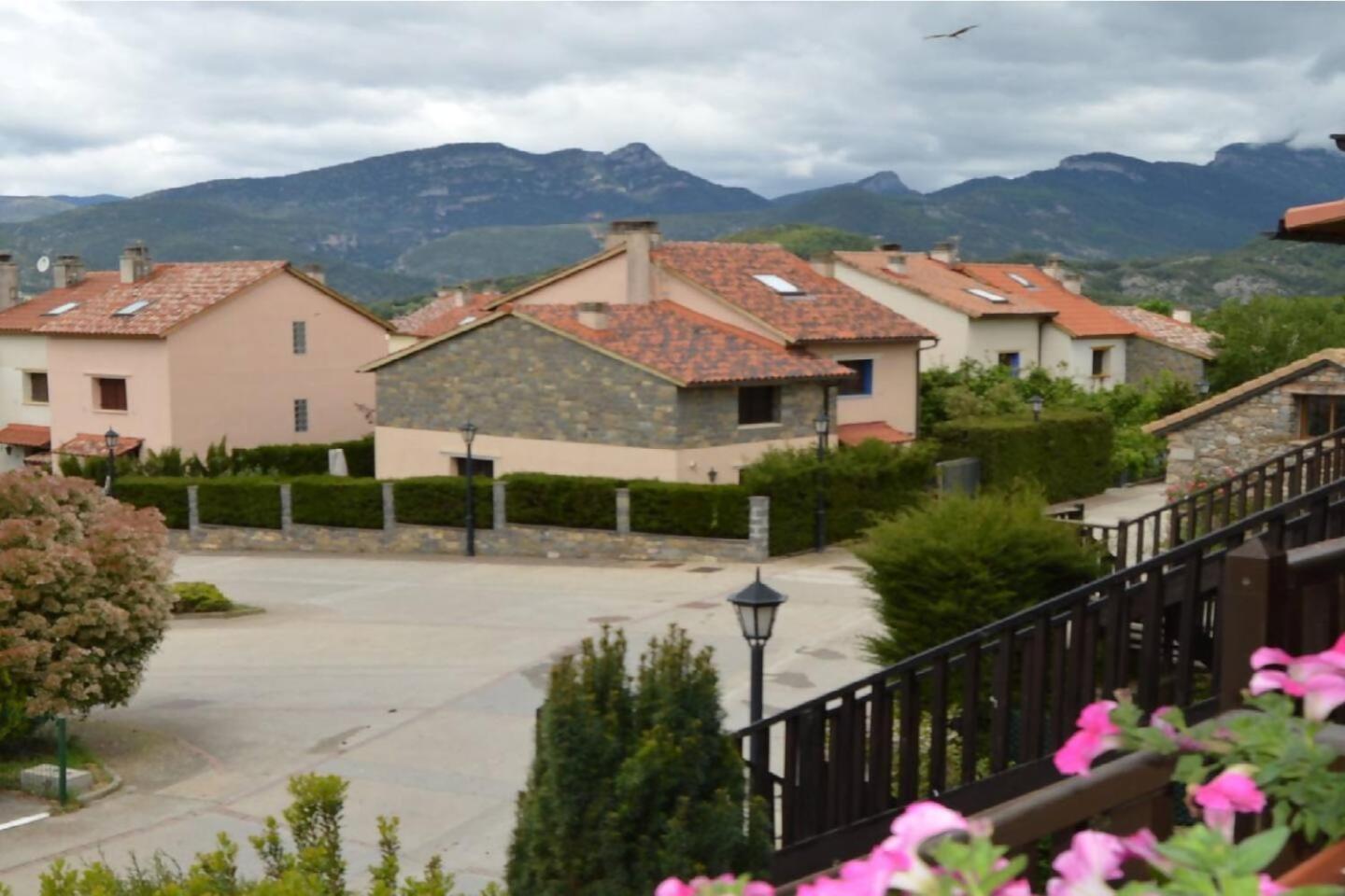 Duplex La Valle Ordesaainsa Laspuña Екстериор снимка